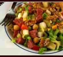 Pripremite ukusan i hranljiv salata sa kobasicom i krutoni