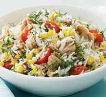 Kako pripremiti salatu s konzerviranom tunjevinom i kukuruzom?