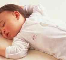 Kako staviti bebu na spavanje bez suza? Postoji li način?
