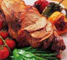 Kako ukusno kuhati meso u rupu u pećnici?