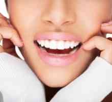 Na neobičan način da koriste vodikov peroksid: Teeth Whitening