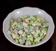 Salata sa šampinjonima i rakova štapići: 5 jednostavnih recepata za ukusna jela za svakodnevnu i…