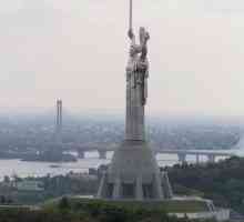 Skulptura domovine u Kijevu