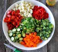 Ukusne salate od sirovog povrća. kuhanje recepti
