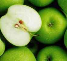 Zelene jabuke: korist za organizam. Recept za Charlotte