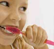 Zubi djeteta do godinu dana: šta da traže na brizi roditelja