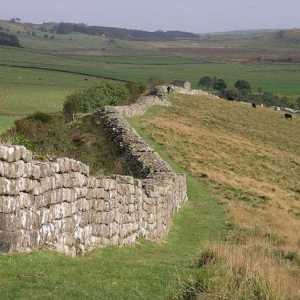 Hadrijanov zid - moćan zaštitni objekat u Velikoj Britaniji