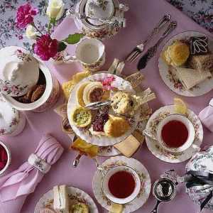 Tea stolu u evropskoj tradiciji. Posluživanje čaj stol u tradiciji europskih domova