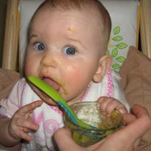 Šta da nahrani bebu 5,5 mjeseci. Hranu za bebe. djeca sto hranjenje