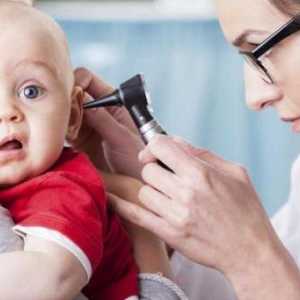 Šta učiniti ako vaše dijete grebanje uši?