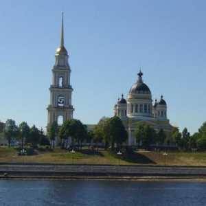 Jaroslavlj atrakcije: crkve, spomenika i muzeja