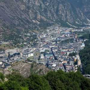 Država Andora - ivica u naručju Pirineja