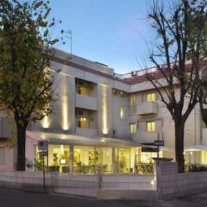 Nives Hotel 3 * (Italija): slike, cijene i recenzije
