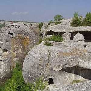Eski-Kermen - predivan grad opasan zidinama