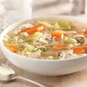 Kako kuhati hranjivi pileća juha u multivarka "Polaris"?