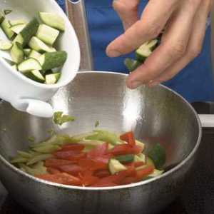 Kako kuhati sauteed povrće: neke od najboljih recepata