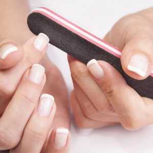 Kako ukloniti gel noktiju kod kuće? Dopis oprezni