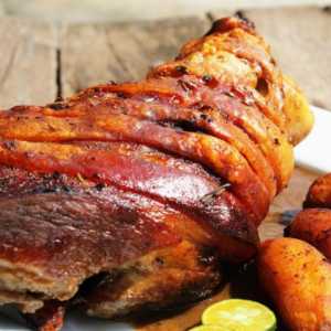 Kako ukusne pečene svinjske koljenice: u pećnici u foliji