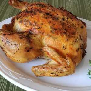 Kako ispeći piletinu u pećnici u foliji: korak po korak recept