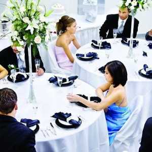 Koji birate konkurs za vjenčanje za stolom?