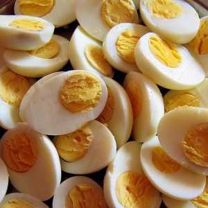 Koja je kalorijska jaja i da li se može smatrati kao dijetetski proizvod