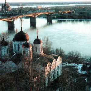 Gdje ići u Nižnji Novgorod: Žena sa djetetom i turističkim