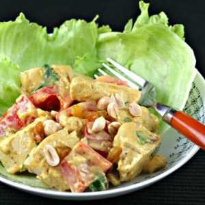 Pileća salata s grožđem i povrćem: recept sa slikom