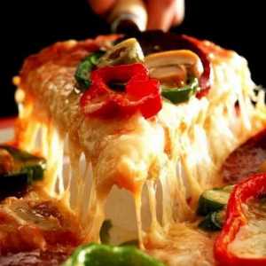 Preliva Pizza sa kobasicom i paradajz. Tri varijacije na temu