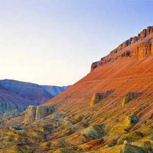 Nacionalni park Altyn-Emel. Najveći prirodni rezervat u Kazahstanu