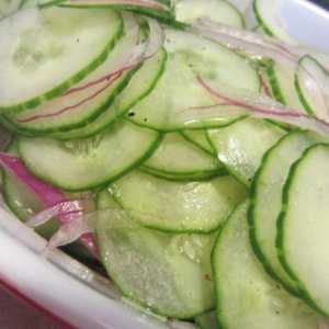 "Nižinski" krastavac salata: povrća poslastica zimi