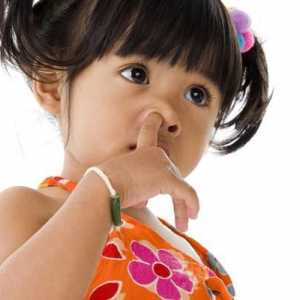 Zašto je krvarenje iz nosa kod djece: uzroci i otklanjanje problema