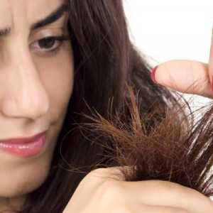 Poliranje kose za žene - da riješi split završava uz održavanje dužine kose