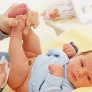 Dijareja u novorođenčadi: uzroci, simptomi, liječenje