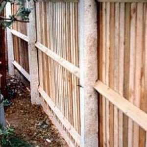Mi proizvodimo betoniranje stubova ograde