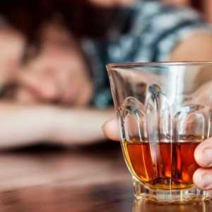 Simptom trovanja alkoholom i liječenje kod kuće