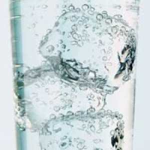 Koliko kalorija u vodi, i kako se pije vodu u pravu