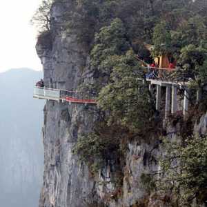 Staklo most u Kini: najzanimljivijih kombinacija koristi i estetike