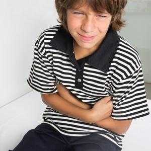 Dijete ima bolove u stomaku u pupku: uzroci i prva pomoć