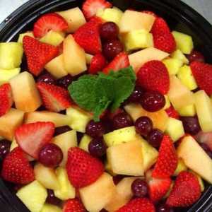 Učenje da se pravilno hranite: voće i bobice, kalorija i nutritivne vrijednosti