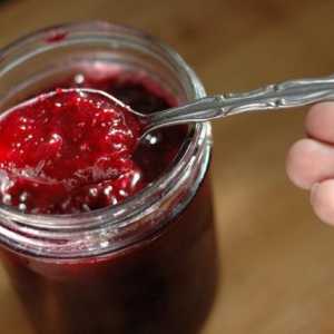 Cherry jam: koristan recept kiselo-slatke radosti