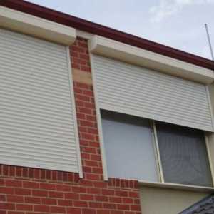 Zaštitna grilje na prozorima. Spoljne i unutrašnje rolete