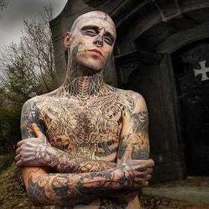 Sinister tetovaže Rica Dzhenesta - šokantno karakter estrade